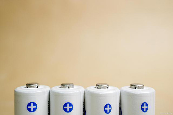 Was ist besser zwischen Polymer-Lithium-Batterie und 18650-Lithium-Batterie